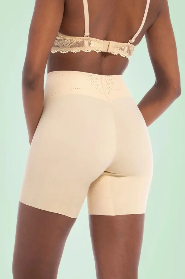 Fashion MAGIC Bodyfashion Dream Shaper Short In Latte